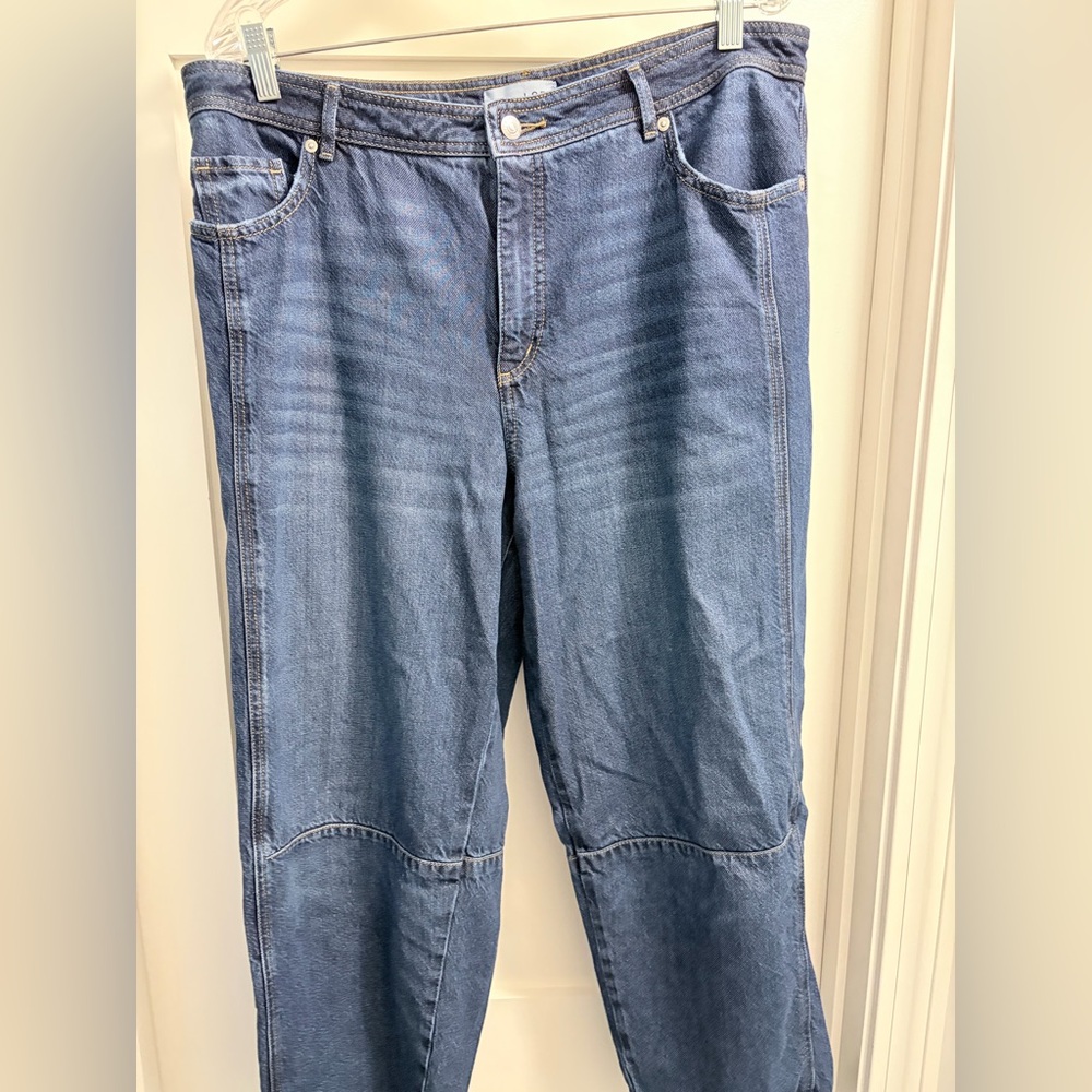 LOFT Women’s barrel leg Blue Jeans